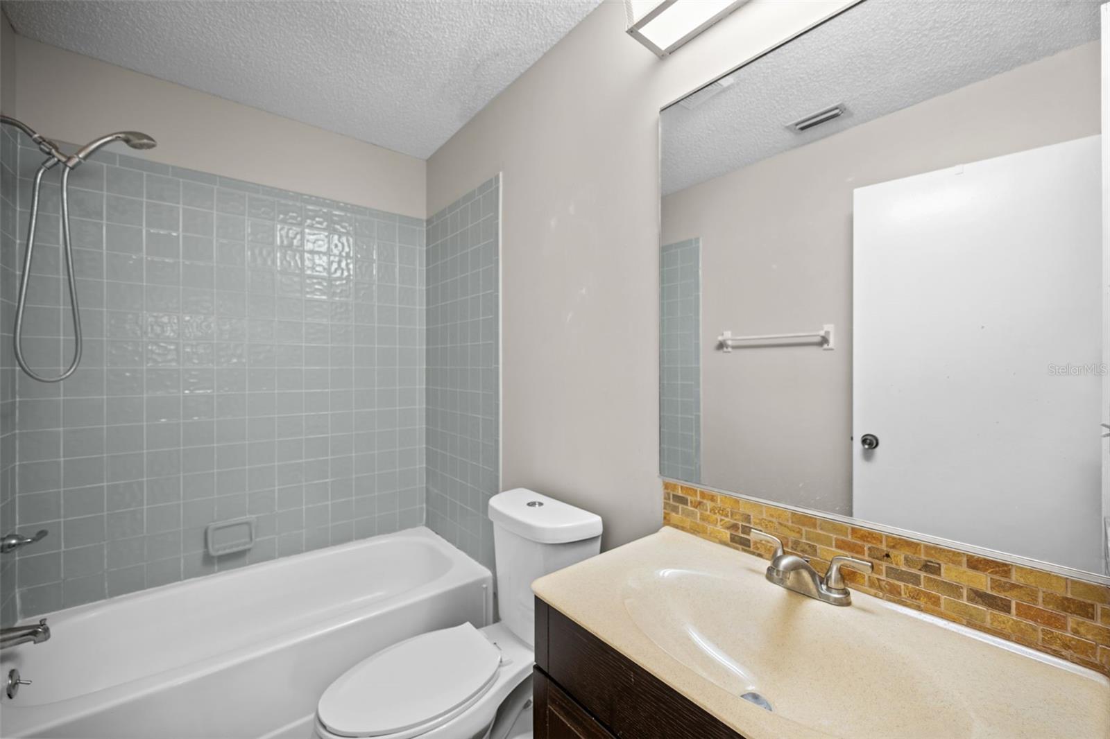 Image 34 of 63 For 152 Fenimore Lane A & B
