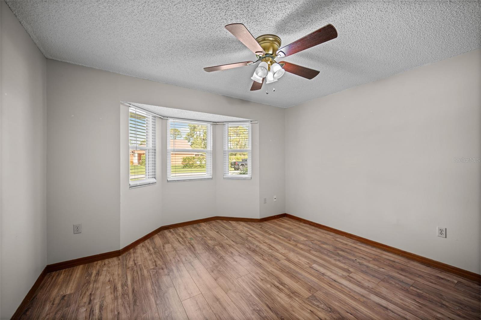Image 36 of 63 For 152 Fenimore Lane A & B