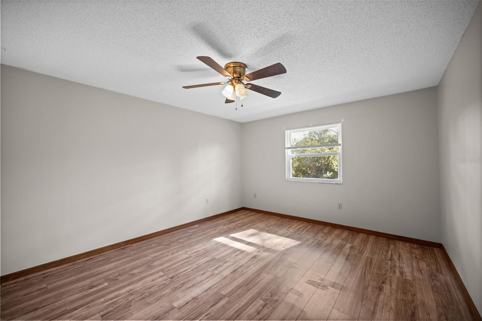 Image 39 of 63 For 152 Fenimore Lane A & B