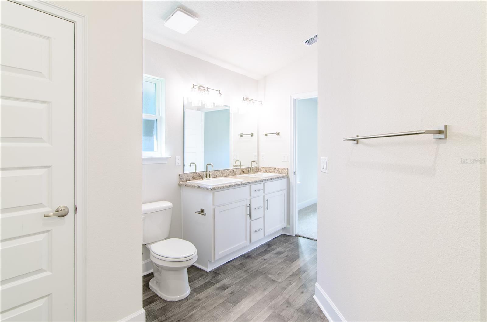 Image 34 of 41 For 82 Bayside Drive