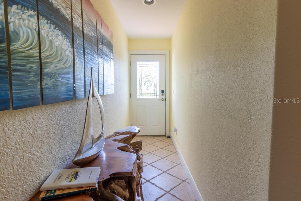 Image 16 of 54 For 3000 Ocean Shore Boulevard 18