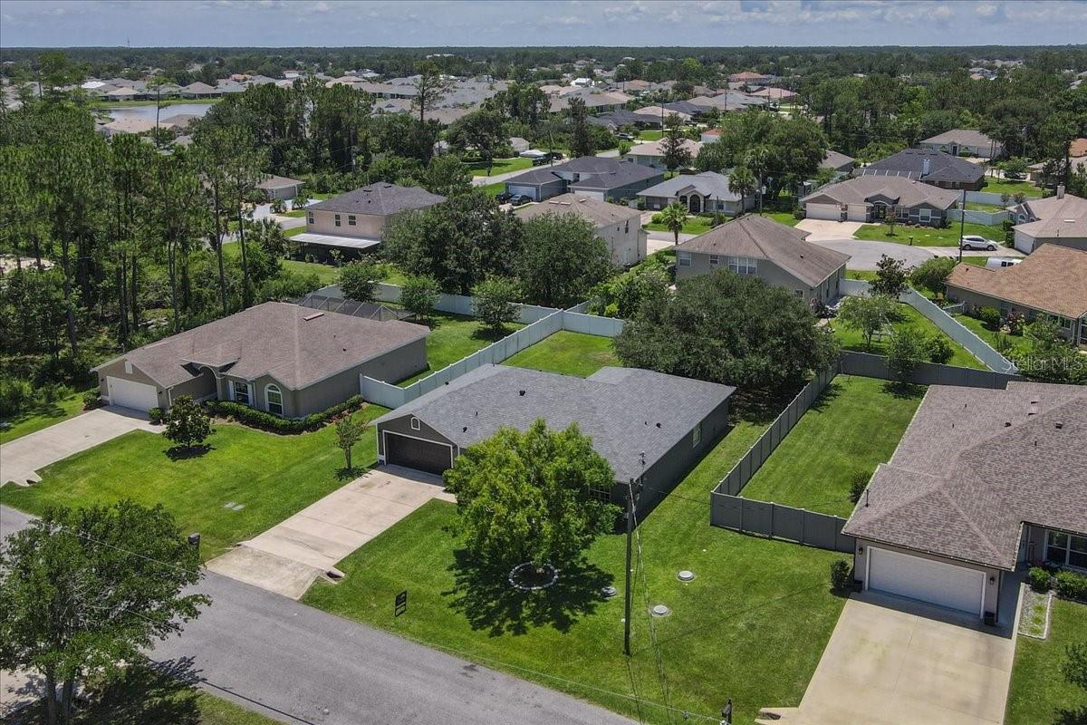 Image 10 of 34 For 37 Lindsay Drive