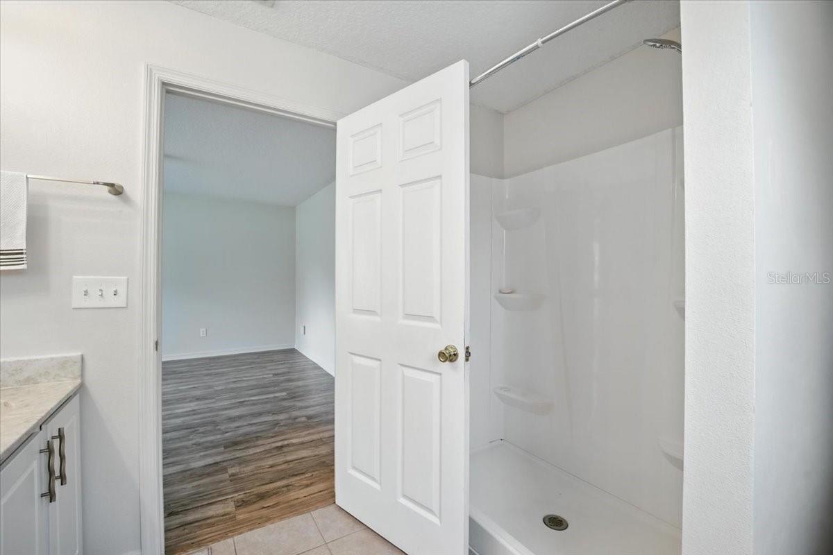 Image 31 of 34 For 37 Lindsay Drive