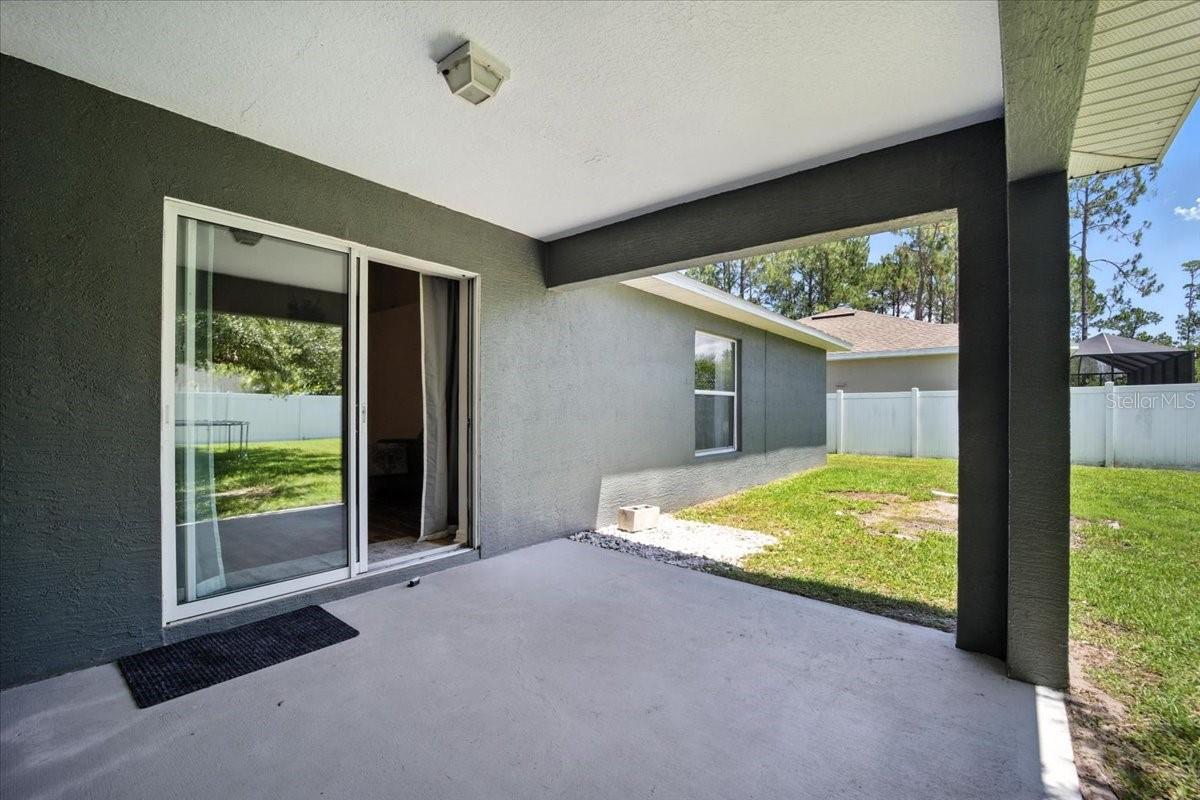 Image 6 of 34 For 37 Lindsay Drive