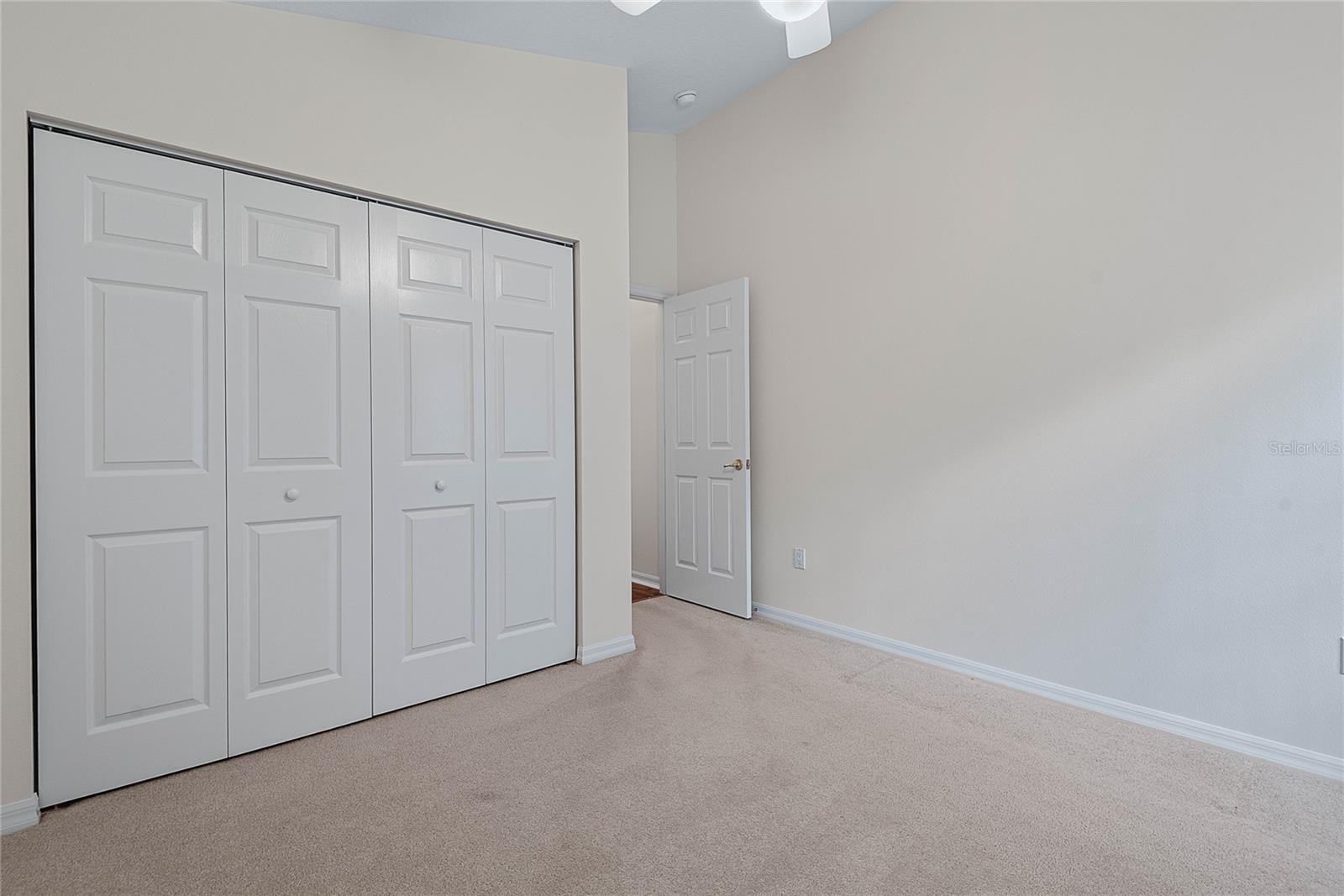 Image 37 of 73 For 11 St Andrews Court