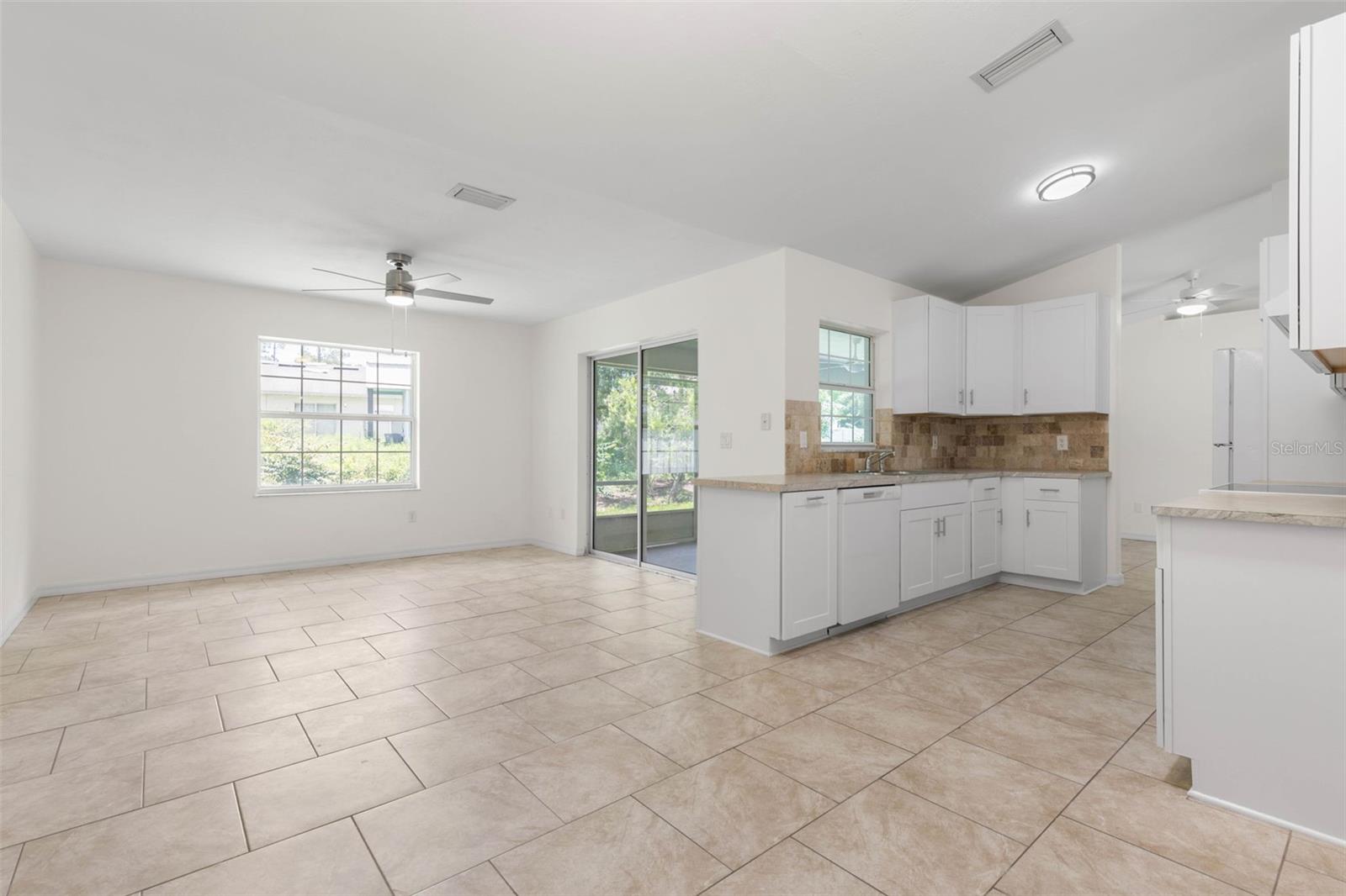 Image 11 of 54 For 23 Pennfield Lane