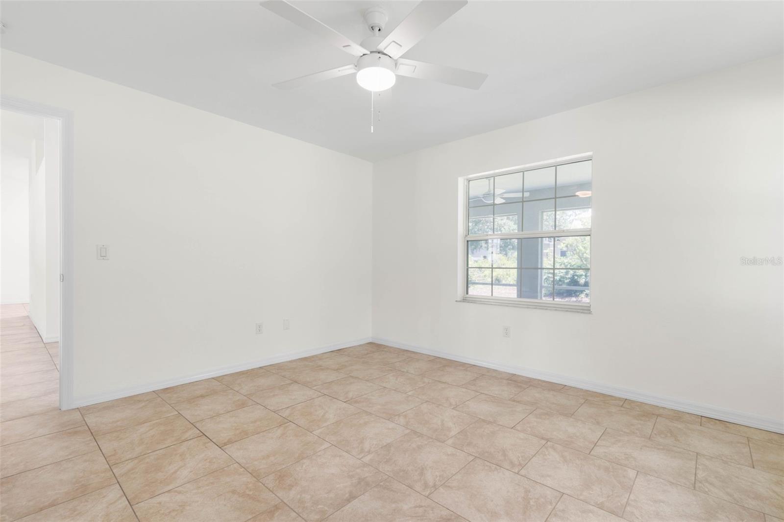 Image 21 of 54 For 23 Pennfield Lane