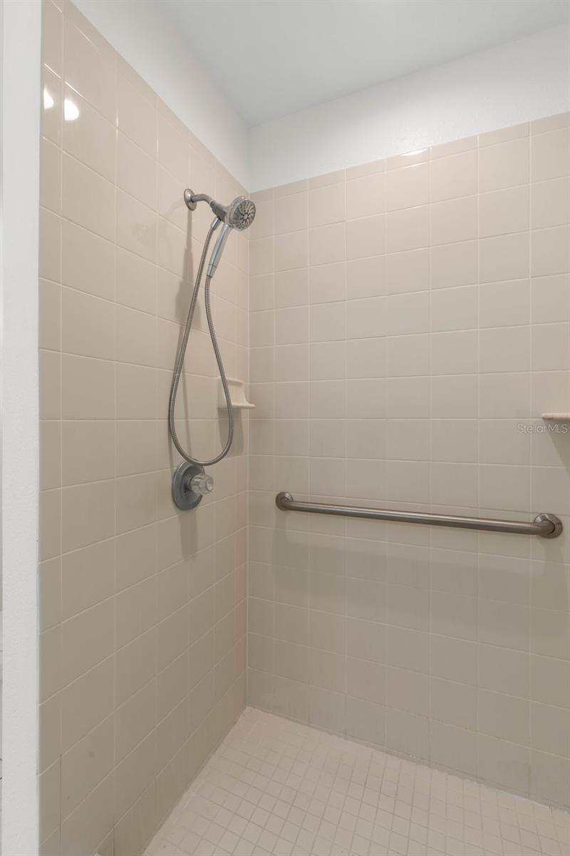 Image 26 of 54 For 23 Pennfield Lane