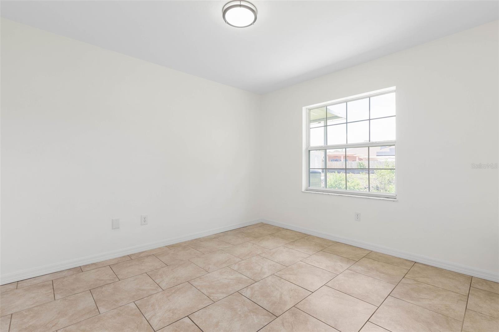 Image 32 of 54 For 23 Pennfield Lane