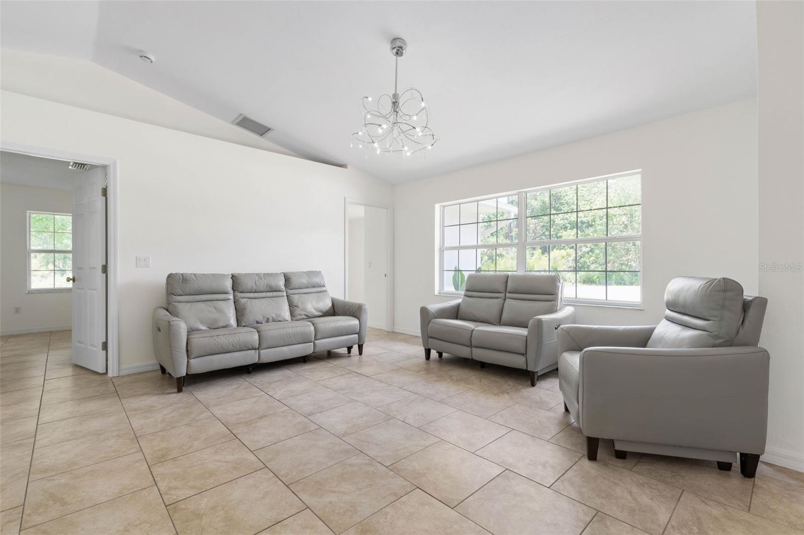 Image 5 of 54 For 23 Pennfield Lane