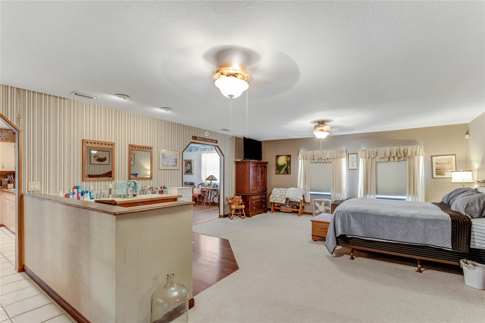 Image 14 of 30 For 466 Leland Drive