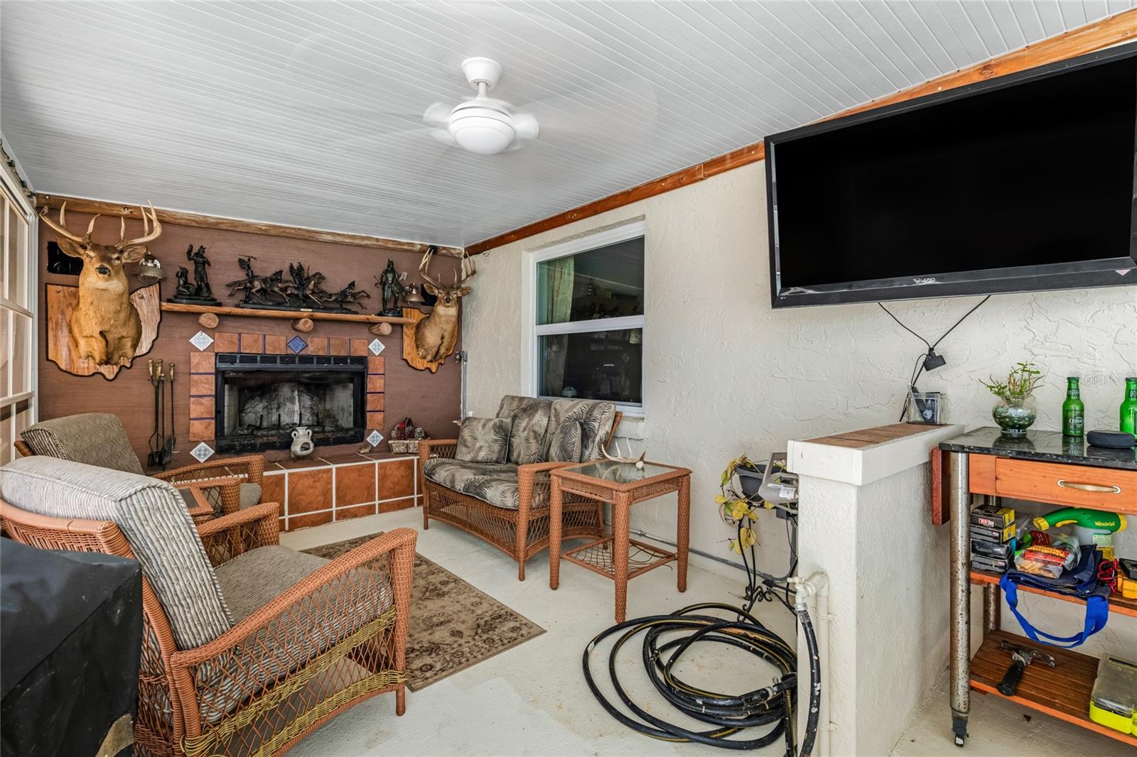 Image 20 of 30 For 466 Leland Drive