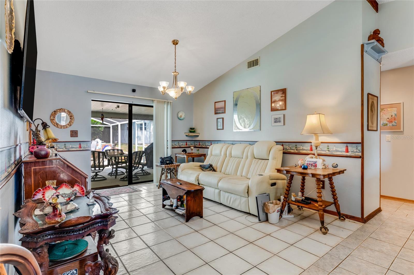 Image 6 of 30 For 466 Leland Drive