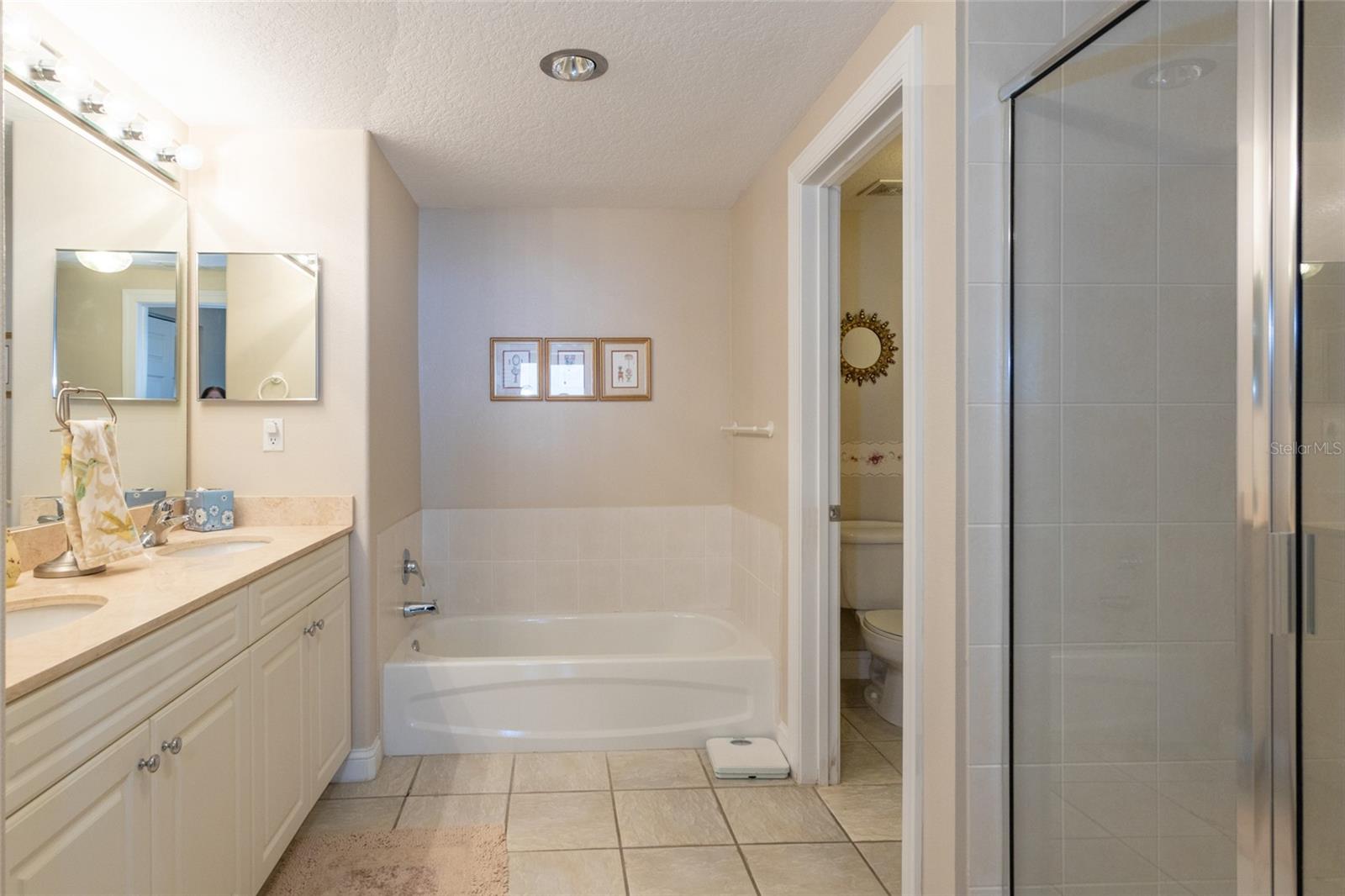 Image 12 of 43 For 60 Surfview Drive 804