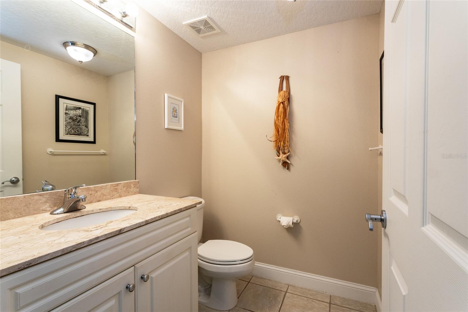 Image 19 of 43 For 60 Surfview Drive 804