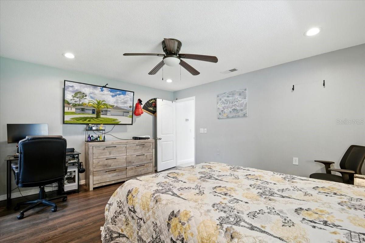 Image 36 of 52 For 8 Whippoorwill Drive