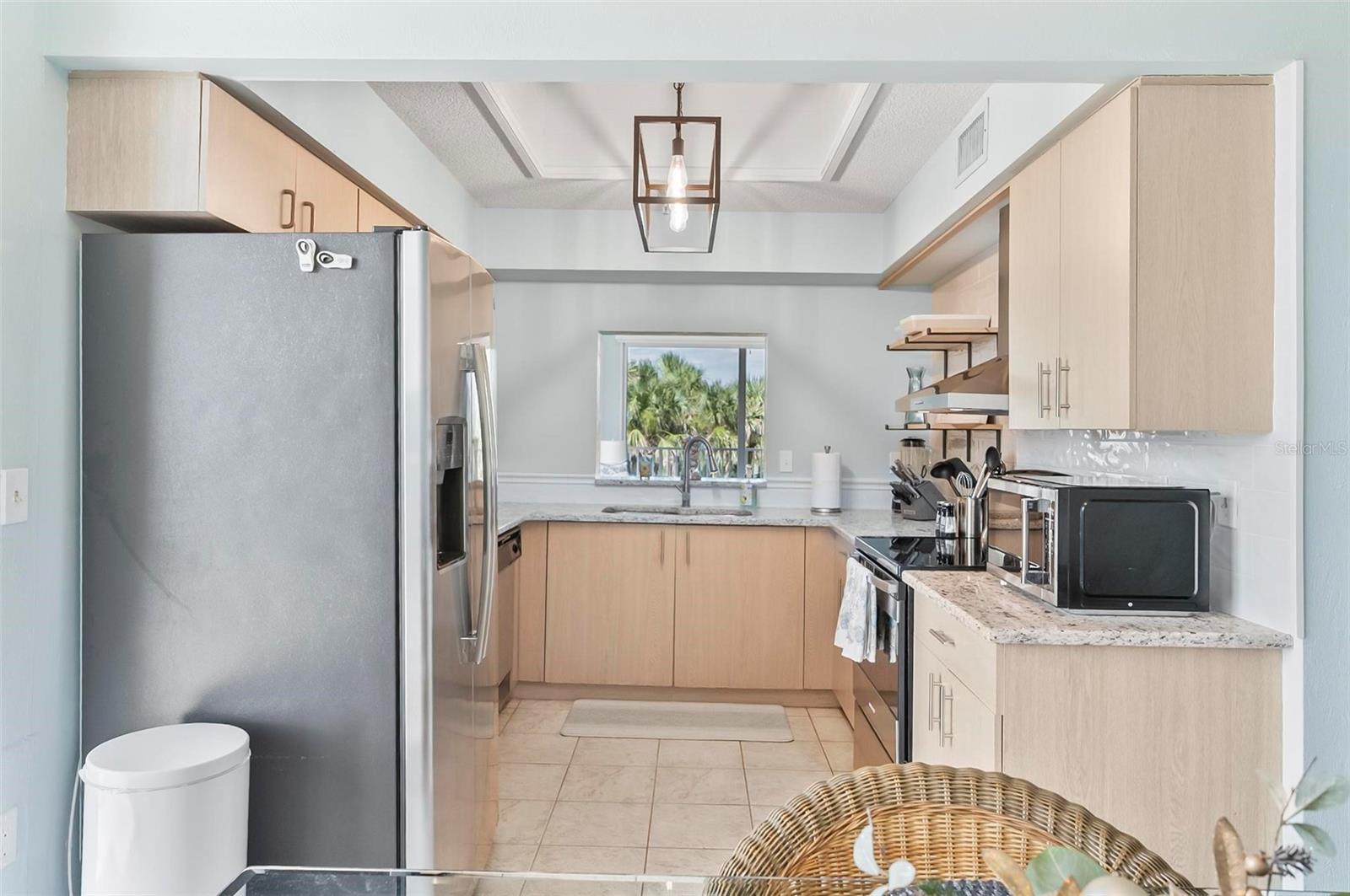 Image 11 of 51 For 104 Surfview Drive 1201