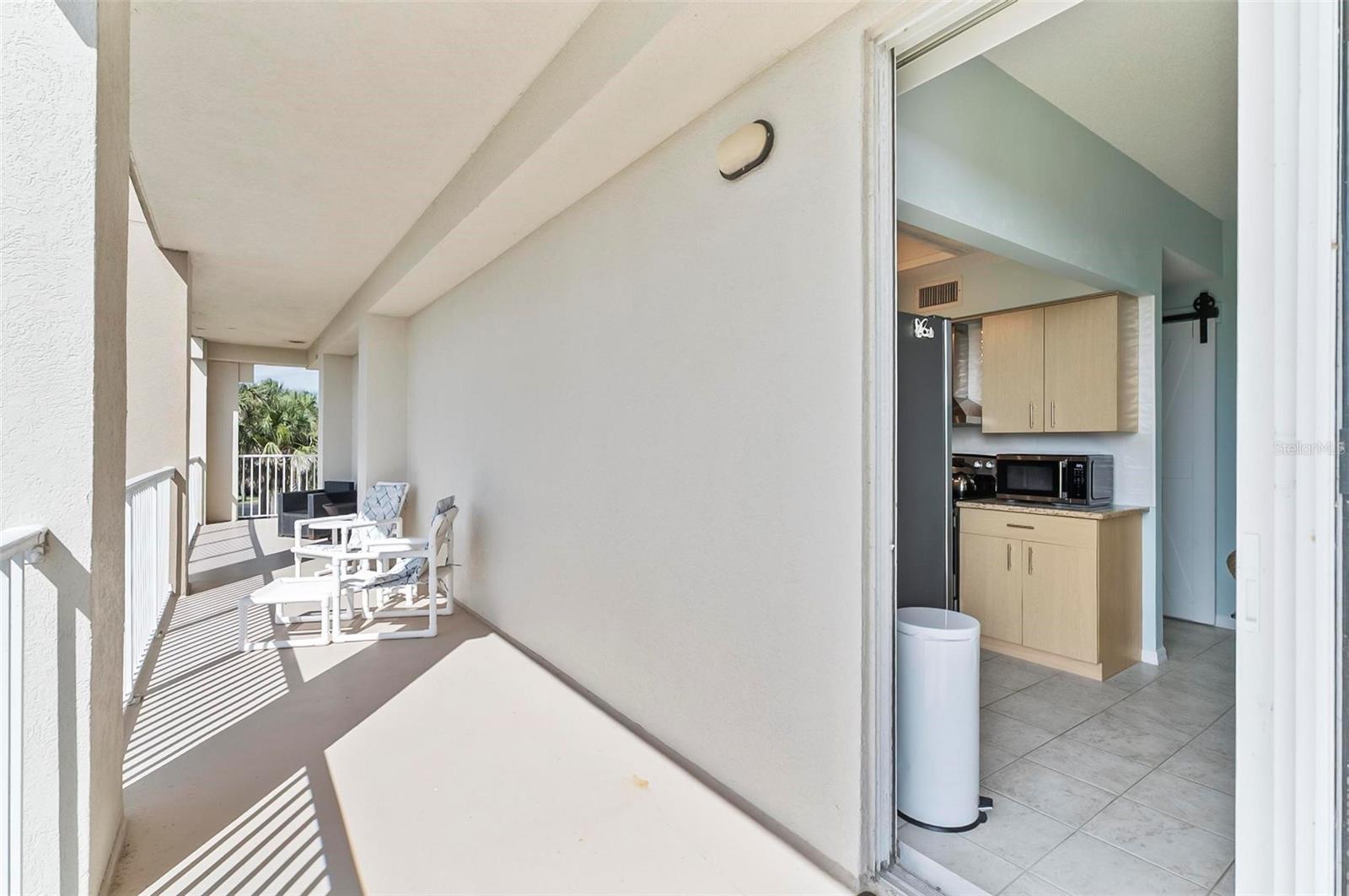 Image 19 of 51 For 104 Surfview Drive 1201