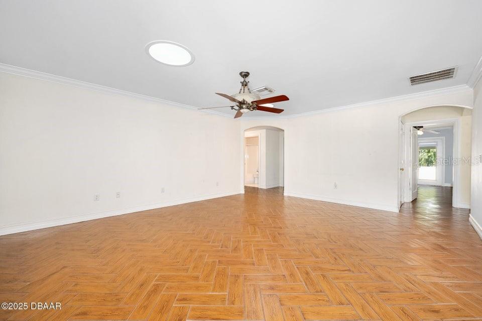 Image 40 of 77 For 1650 Riverside Drive