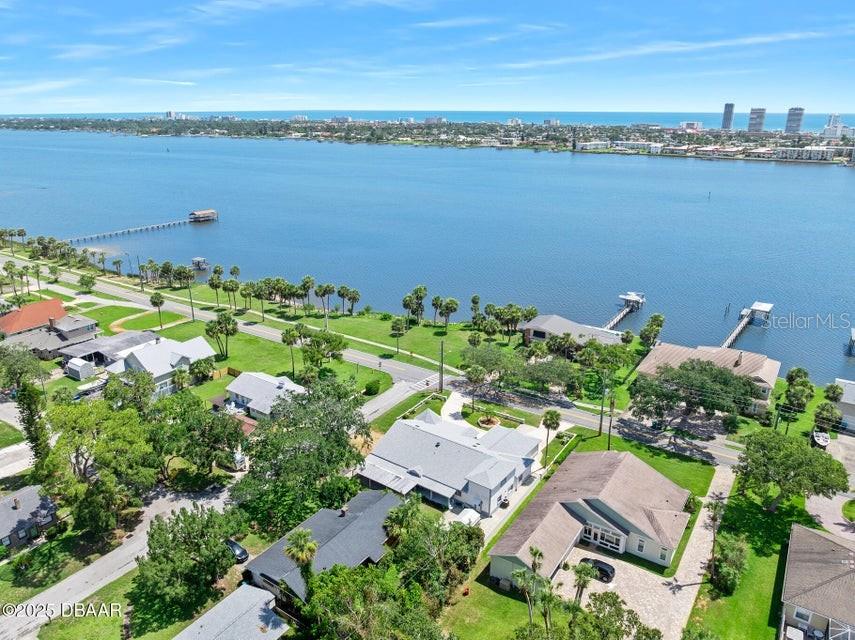 Image 7 of 77 For 1650 Riverside Drive