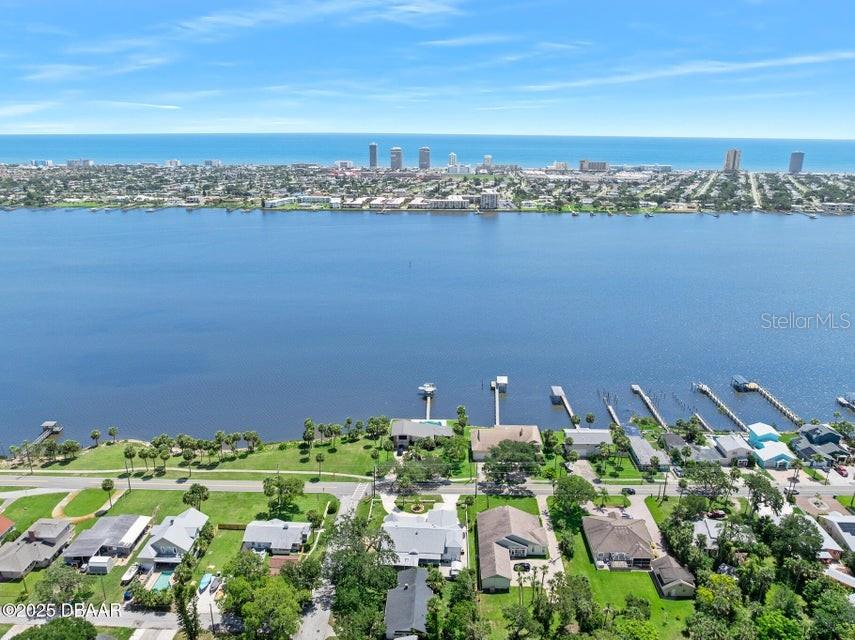 Image 9 of 77 For 1650 Riverside Drive