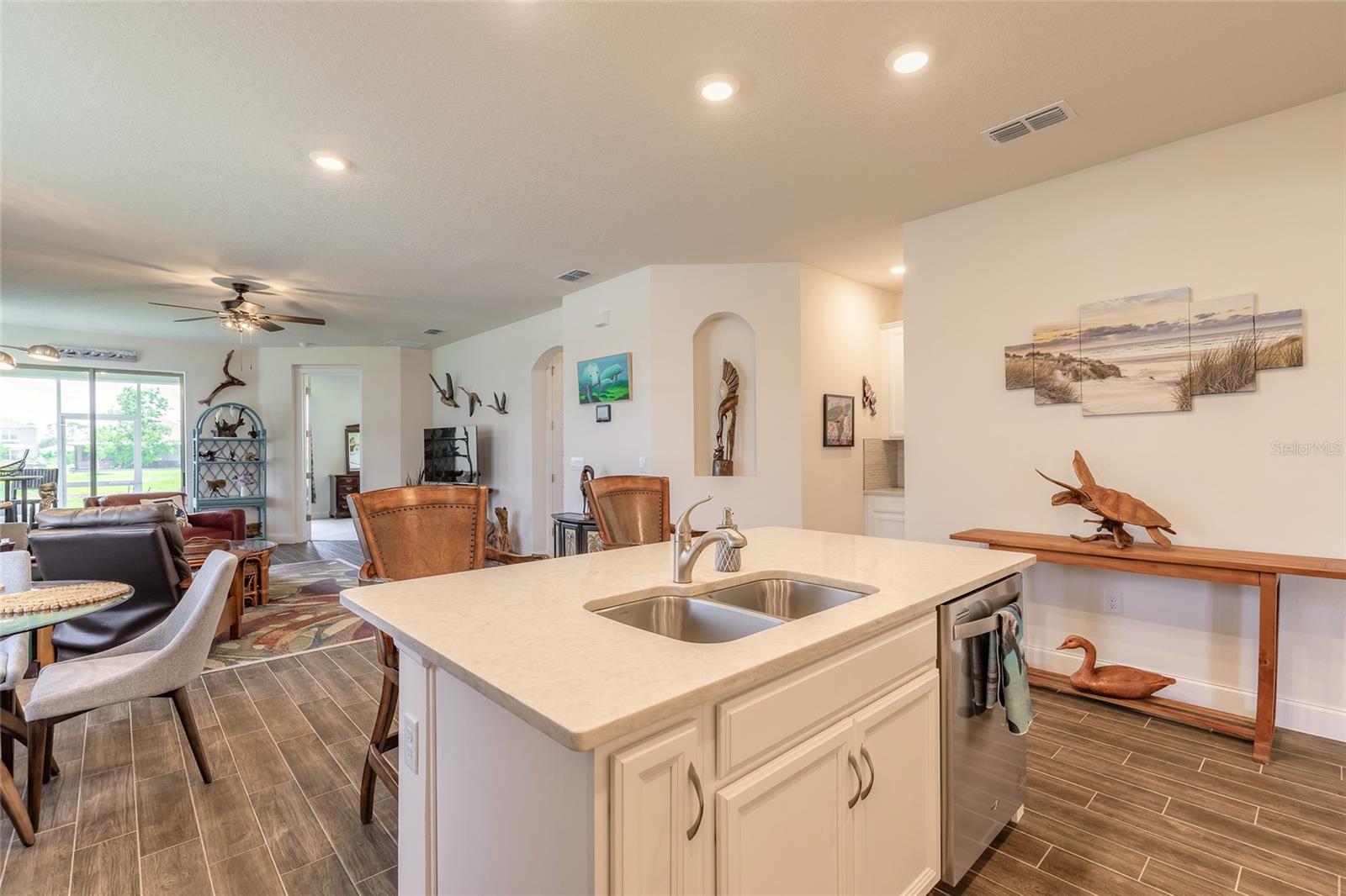 Image 12 of 53 For 2836 Monaghan Drive