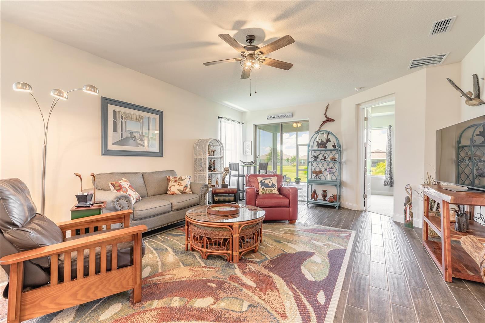 Image 19 of 53 For 2836 Monaghan Drive