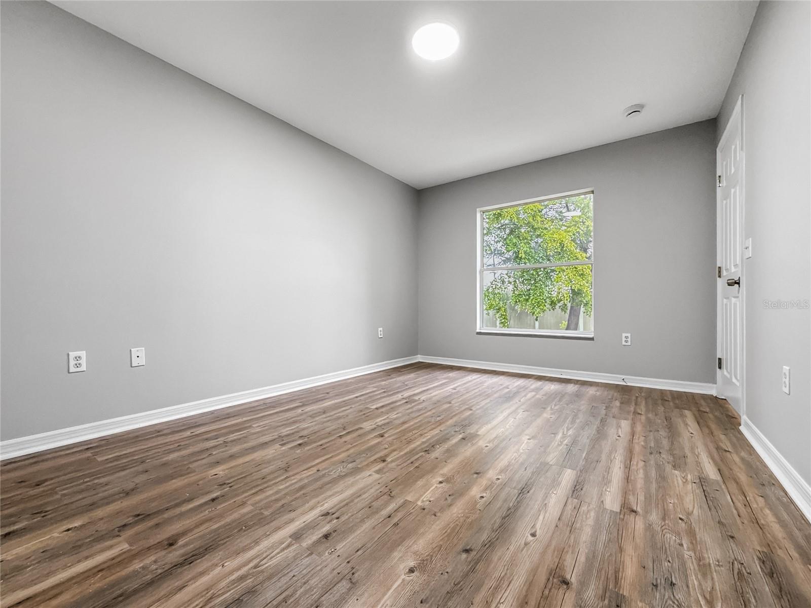 Image 8 of 17 For 204 Forsyth Street
