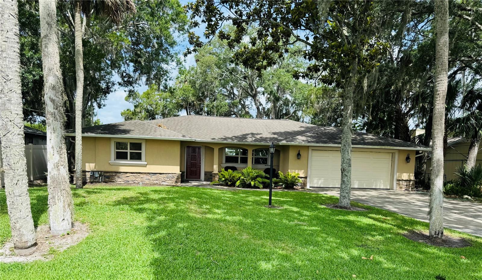 Listing Details for 480 Palm Avenue, ORMOND BEACH, FL 32174