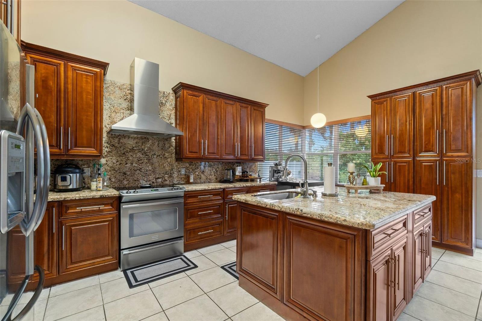 Image 4 of 26 For 15522 12th Court