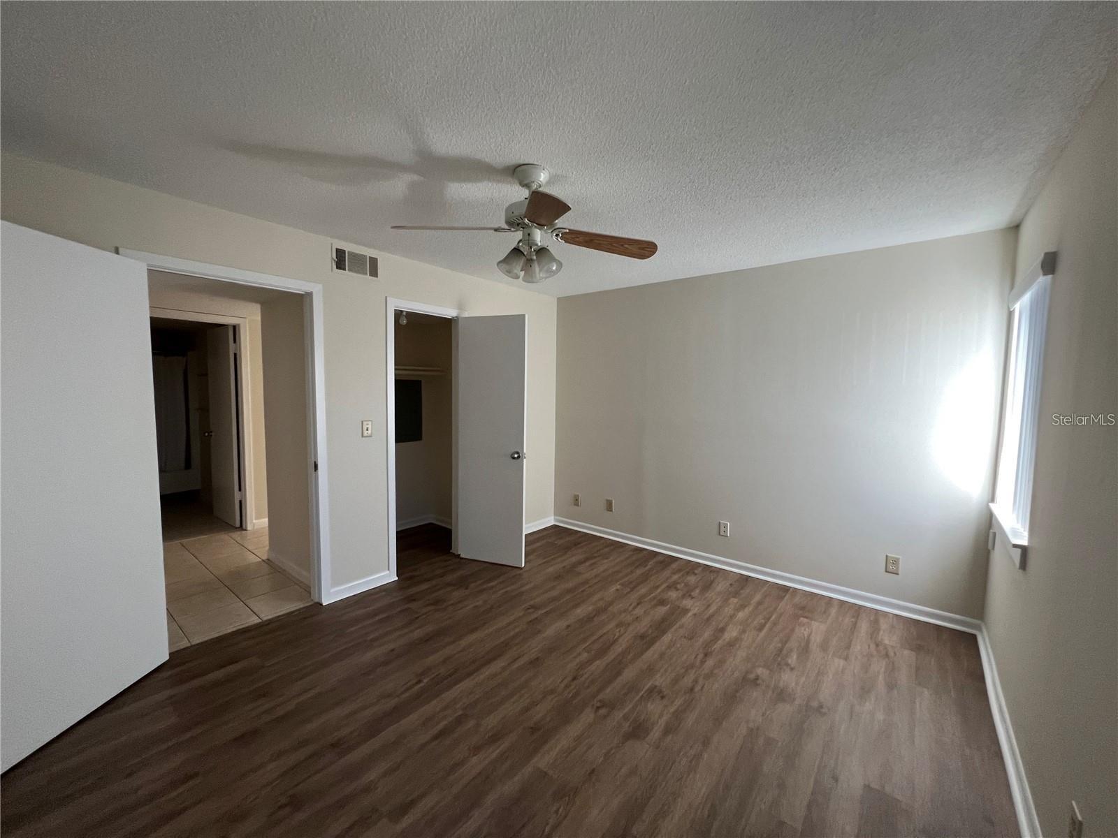 Image 14 of 18 For 40 Club House Drive 106