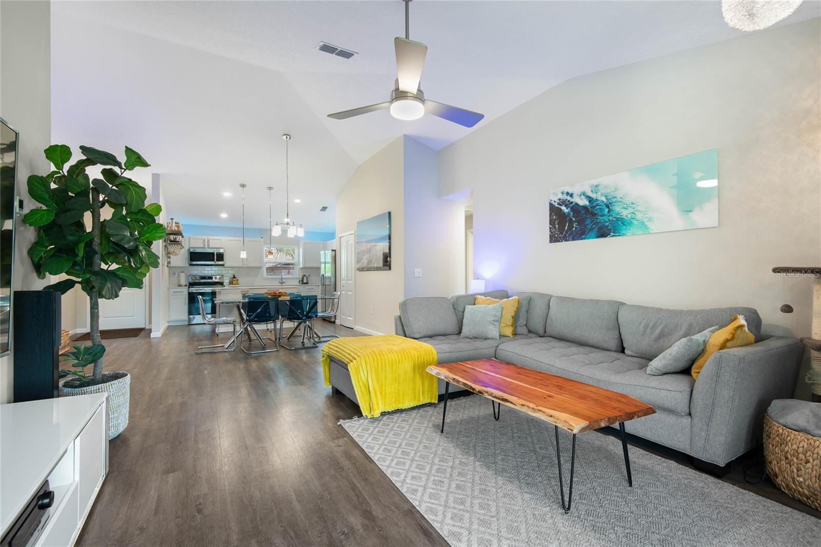 Image 11 of 43 For 102 Beauford Lane