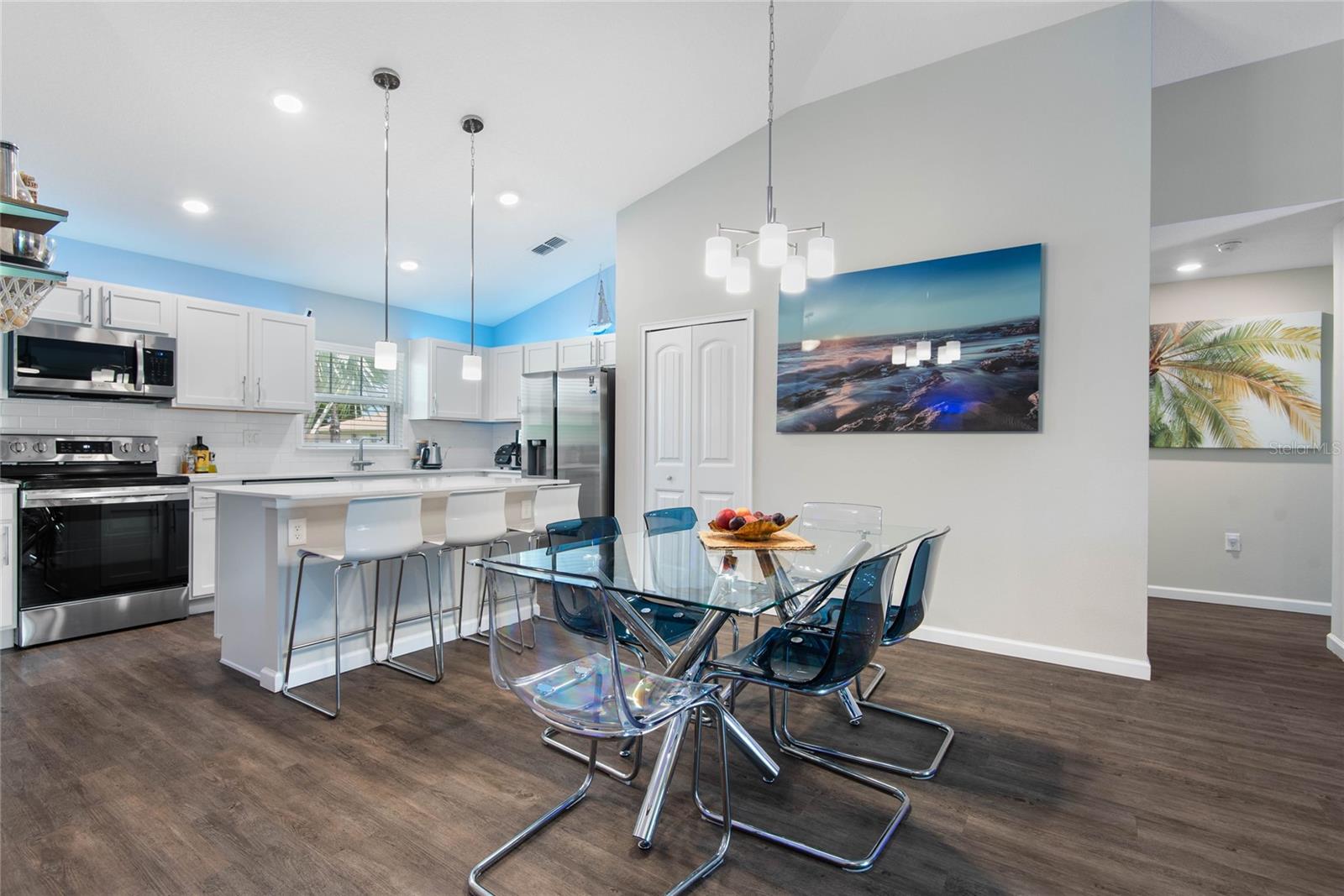 Image 14 of 43 For 102 Beauford Lane