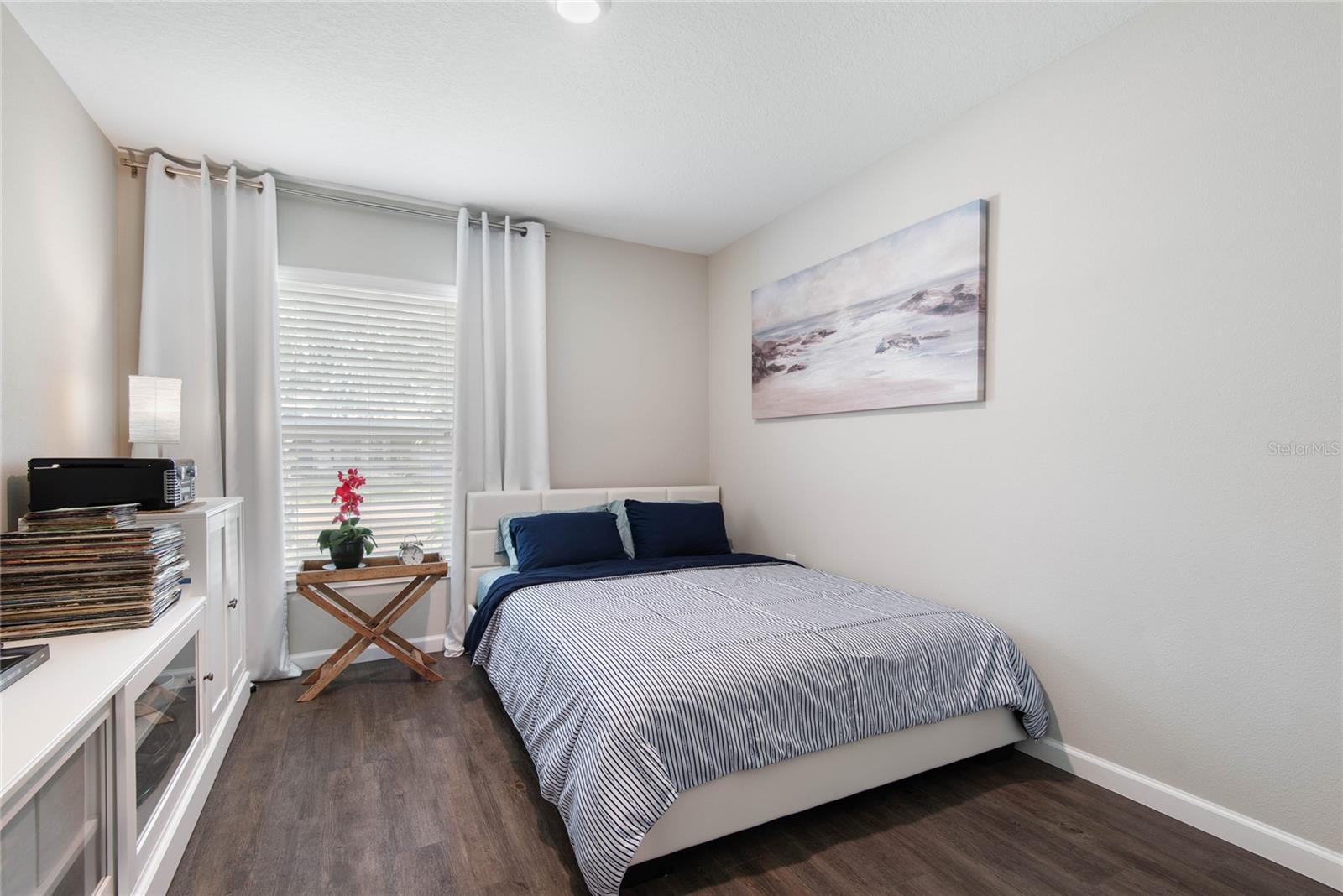 Image 28 of 43 For 102 Beauford Lane