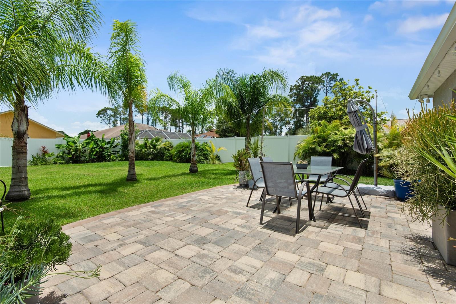 Image 34 of 43 For 102 Beauford Lane