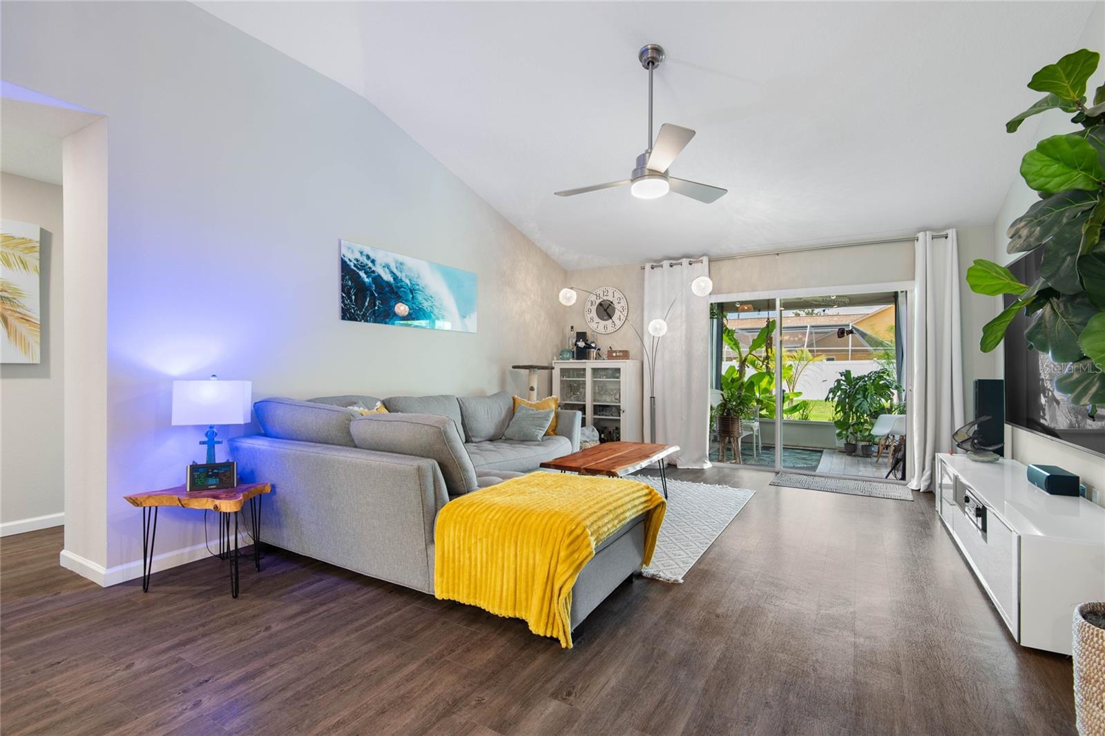 Image 5 of 43 For 102 Beauford Lane