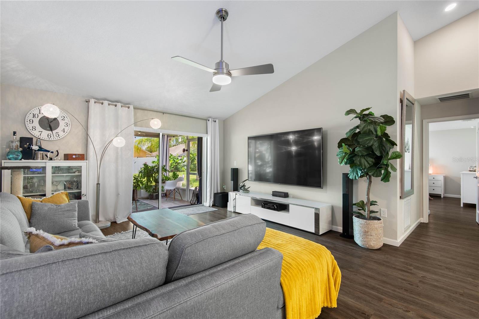 Image 7 of 43 For 102 Beauford Lane