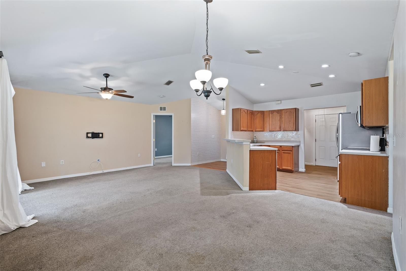 Image 11 of 41 For 2531 Needle Palm Drive