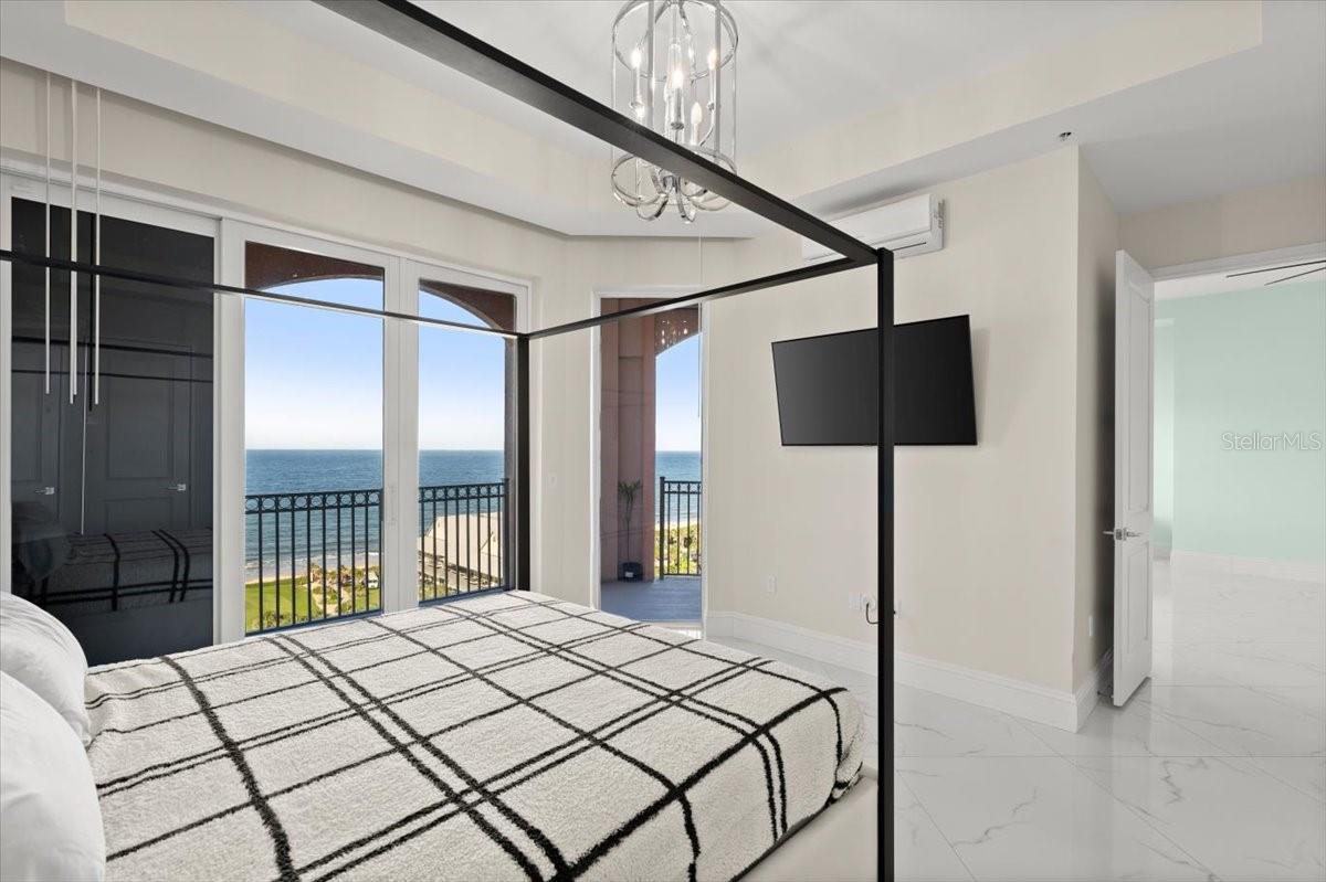 Image 22 of 92 For 200 Ocean Crest Drive 1111