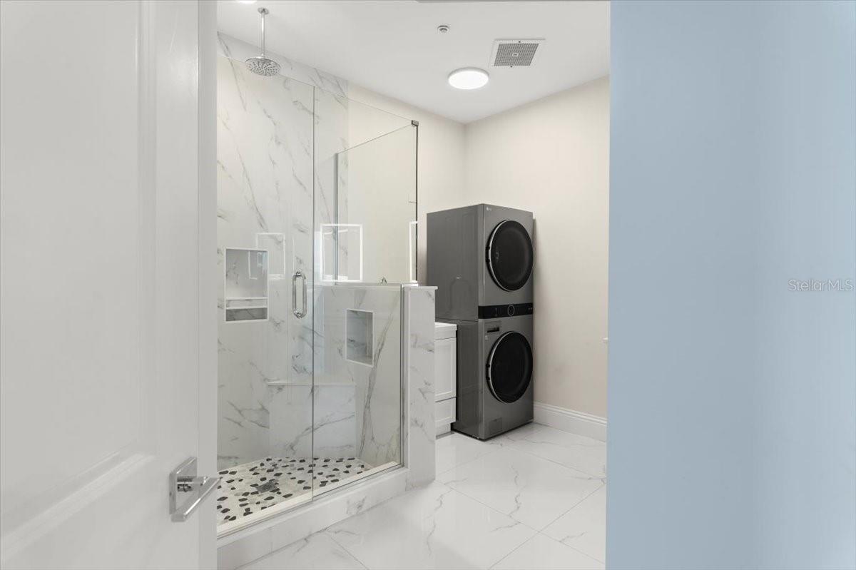 Image 30 of 92 For 200 Ocean Crest Drive 1111