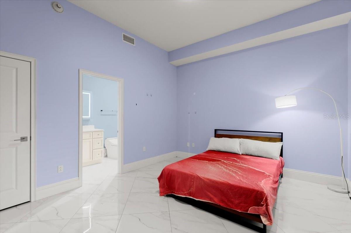 Image 37 of 92 For 200 Ocean Crest Drive 1111