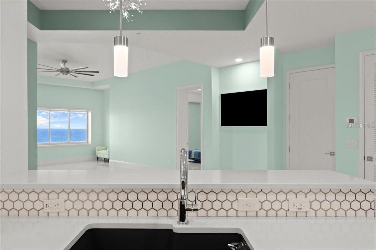 Image 9 of 92 For 200 Ocean Crest Drive 1111