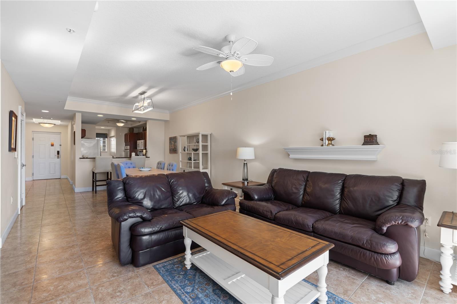 Image 10 of 51 For 102 Yacht Harbor Drive 475