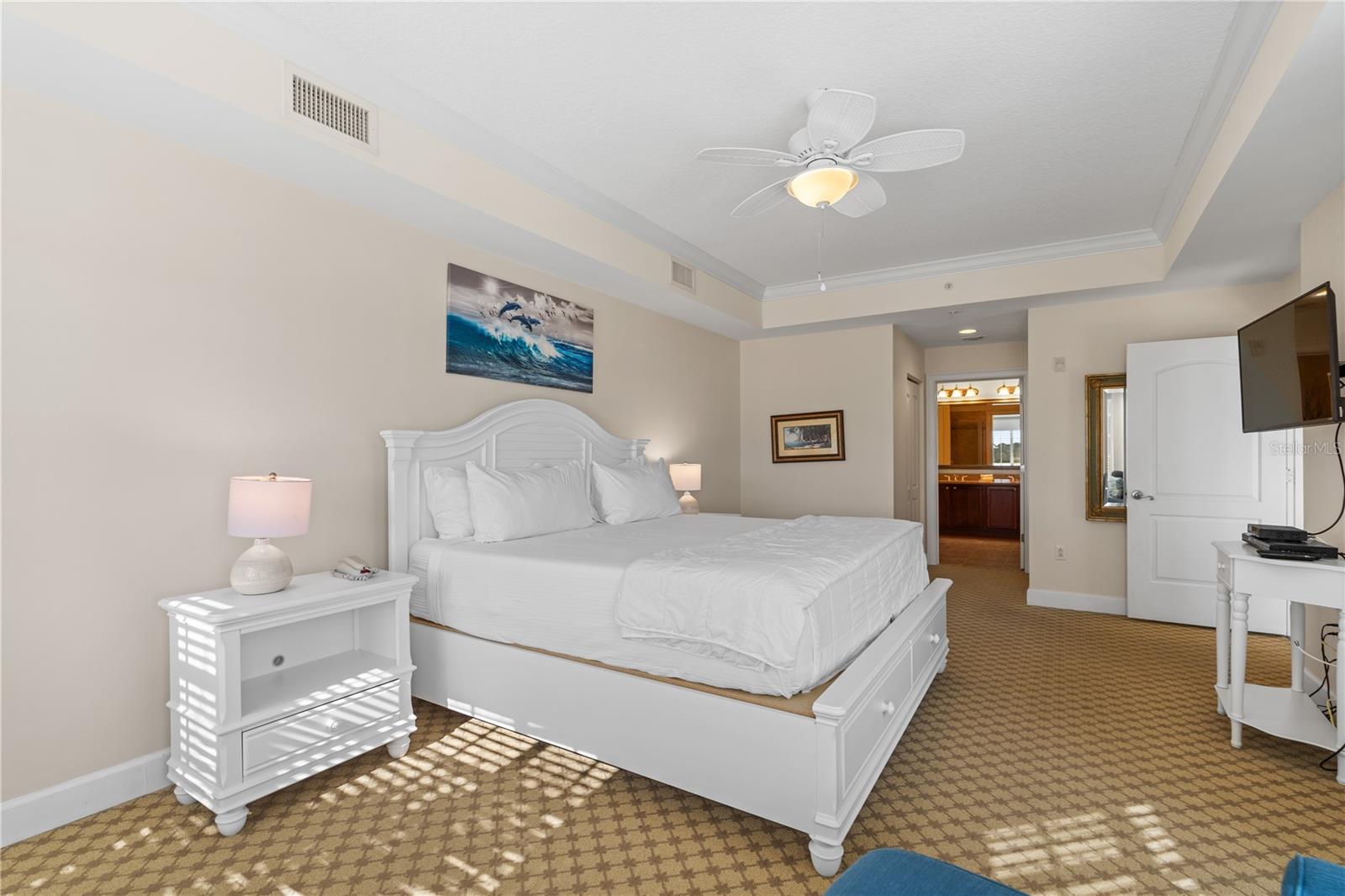 Image 30 of 51 For 102 Yacht Harbor Drive 475