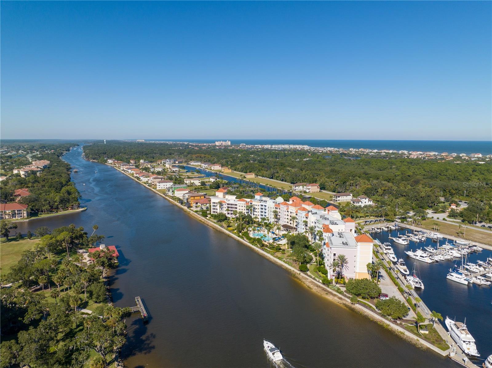 Image 37 of 51 For 102 Yacht Harbor Drive 475