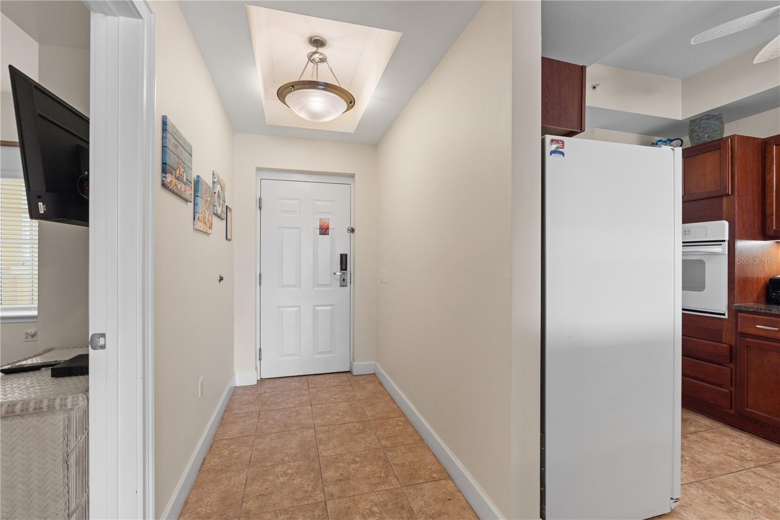 Image 4 of 51 For 102 Yacht Harbor Drive 475