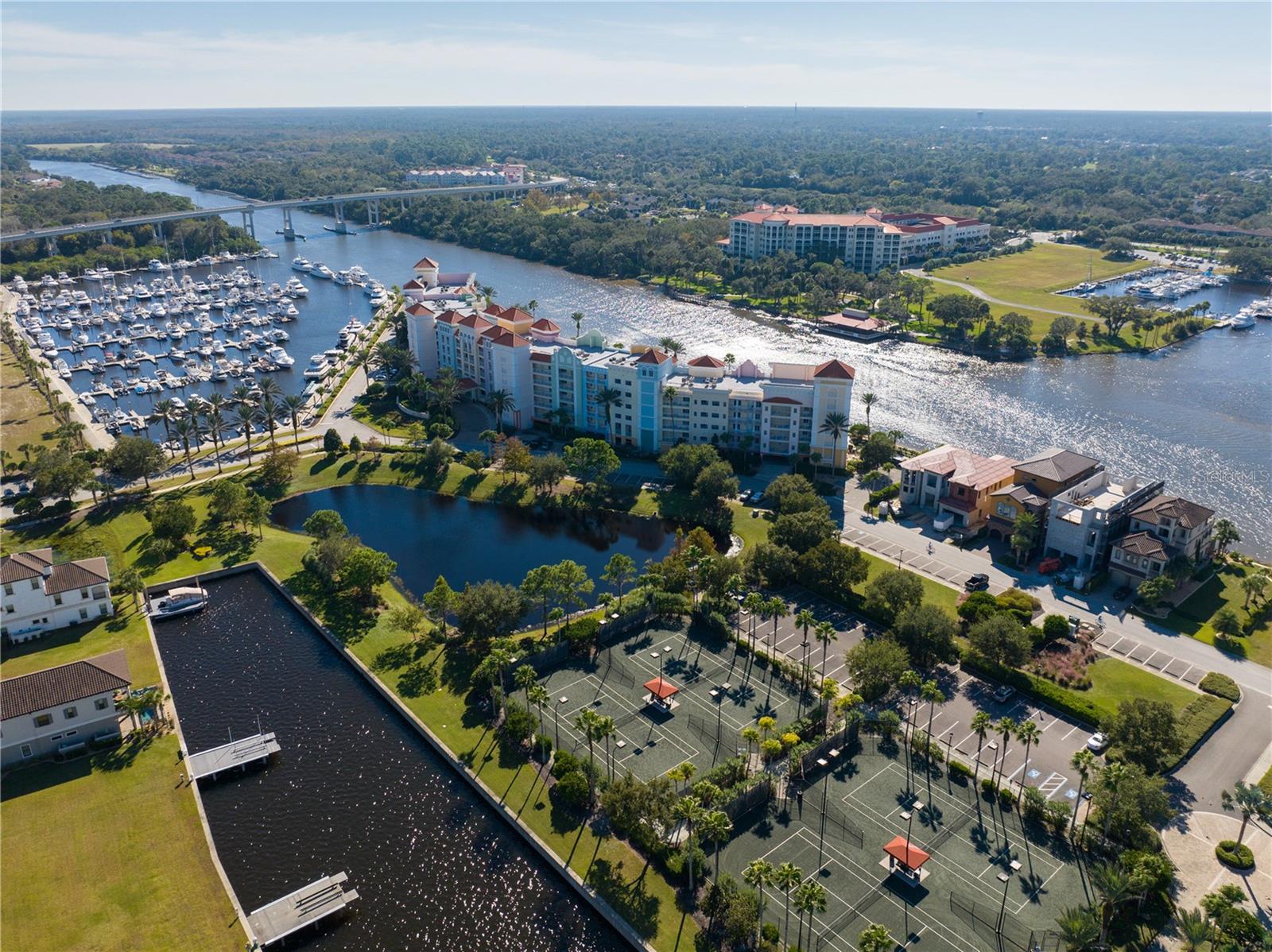 Image 42 of 51 For 102 Yacht Harbor Drive 475