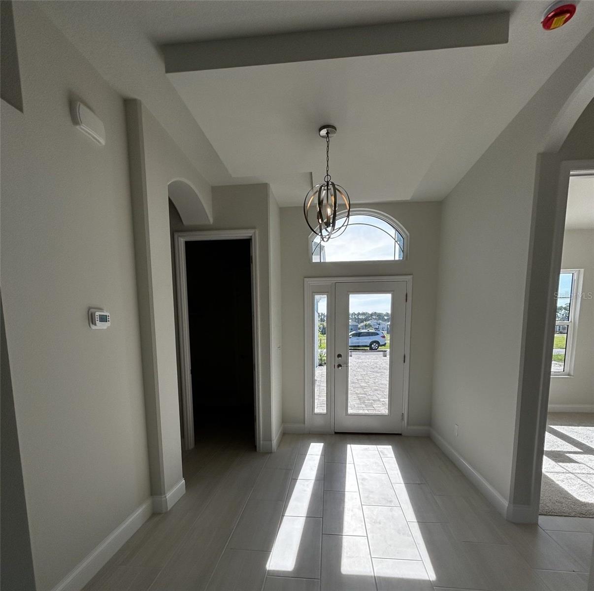 Image 4 of 10 For 245 Hawthorn Avenue