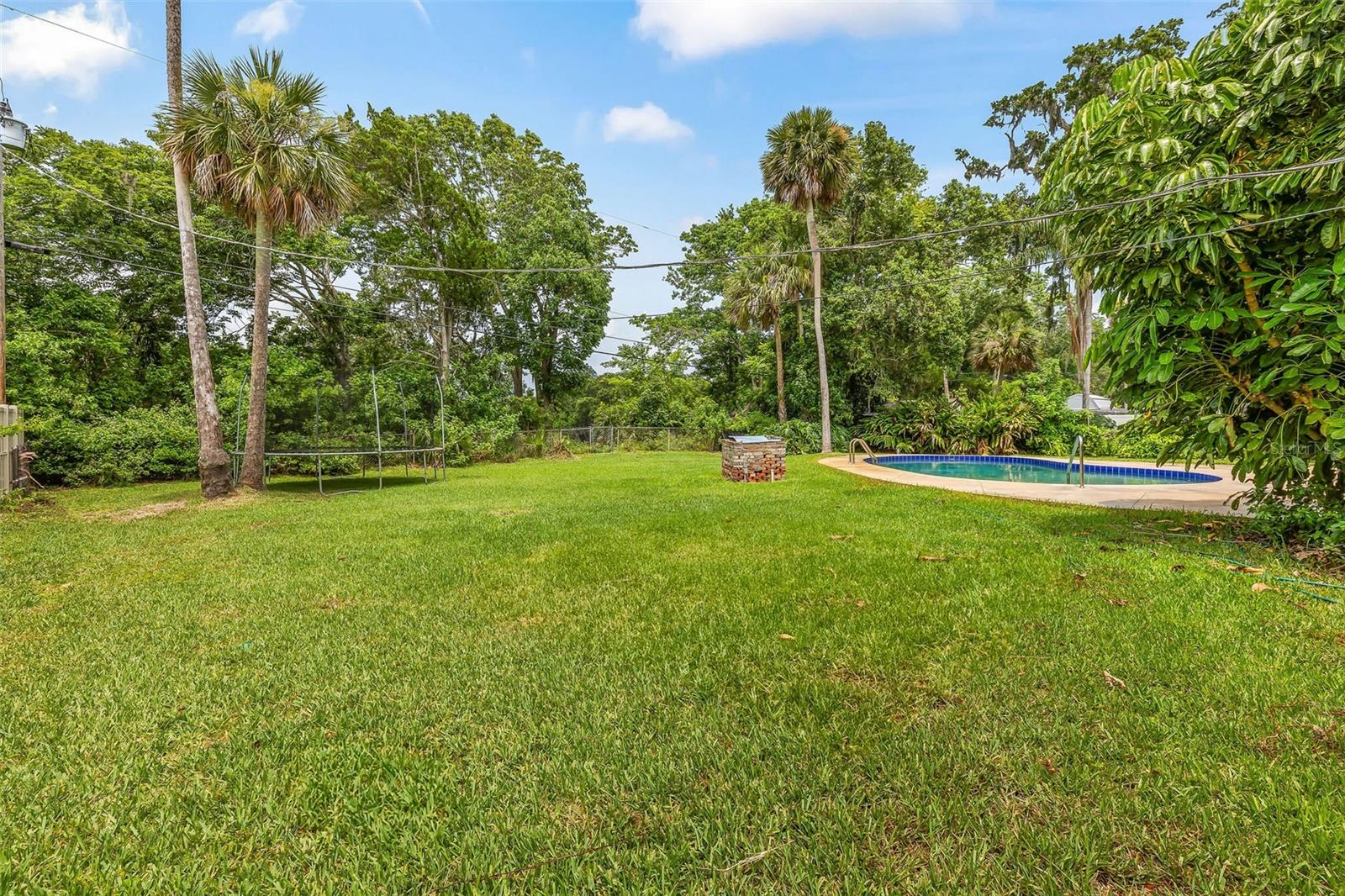 Image 36 of 51 For 950 Pineapple Road