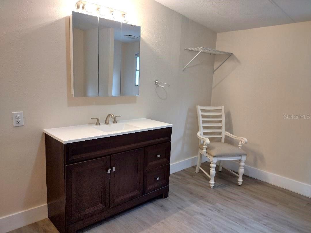 Image 11 of 23 For 3991 Water Oak Road